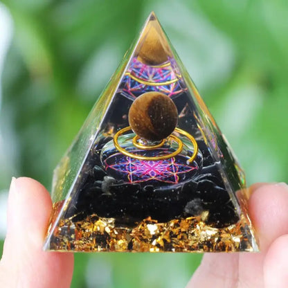 Pyramide Orgonite - By Bouddha