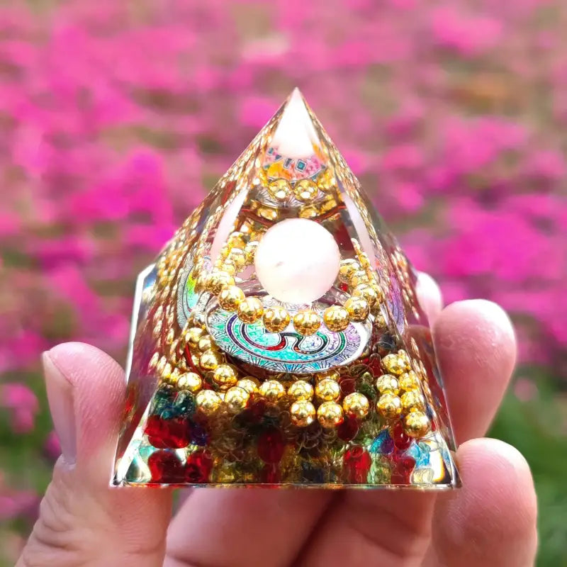 Pyramide Orgonite - By Bouddha