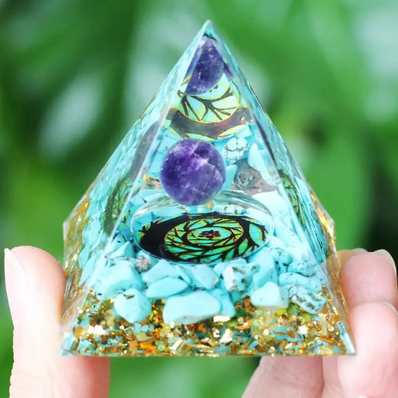 Pyramide Orgonite - By Bouddha